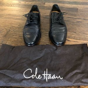 Men’s Cole Haan dress shoes